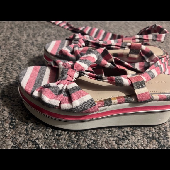 New shoes - Picture 5 of 5